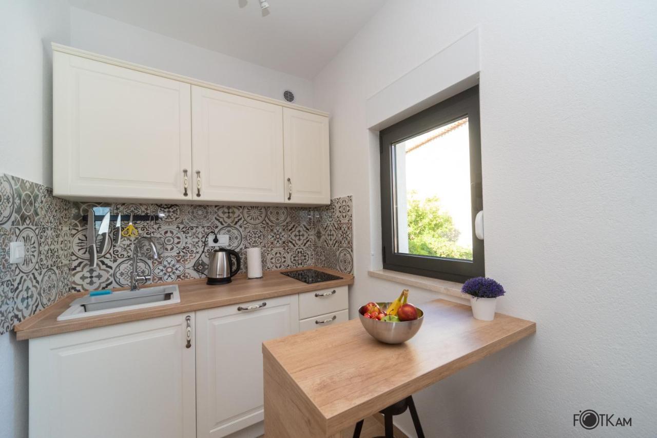 Libar Studio Apartments Baška Voda Extérieur photo