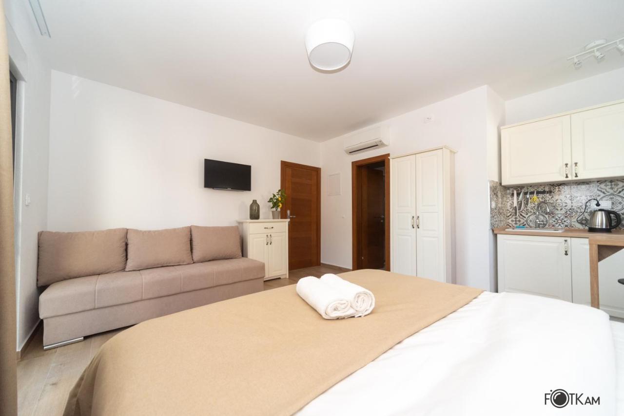 Libar Studio Apartments Baška Voda Extérieur photo